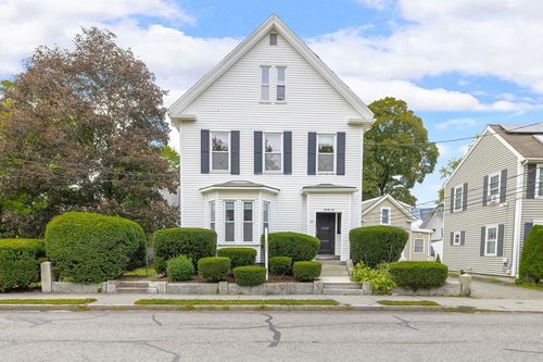 26 Walnut St, Natick, MA, 01760-2837 | Card Image