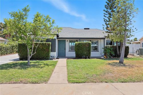 17651 Fairfax St, Fontana, CA, 92336-2745 | Card Image