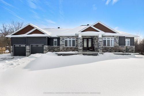 121 Ernest Way, Perth, ON, K7H0B3 | Card Image