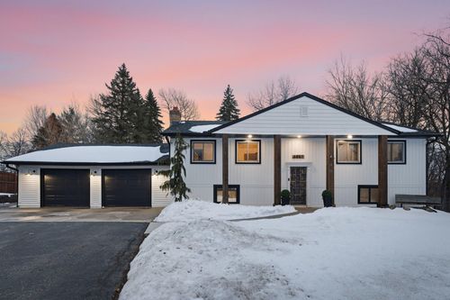 8867 154th St W, Prior Lake, MN, 55372-2118 | Card Image