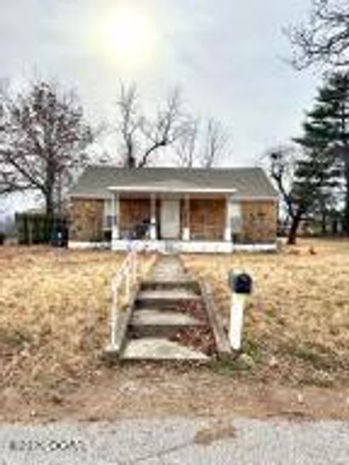 515 & 527 Morrow St, Neosho, MO, 64850-1039 | Card Image