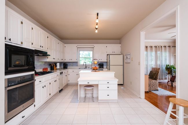 10 Cedar Branch Dr, House other with 3 bedrooms, 3 bathrooms and null parking in Little Rock AR | Image 17