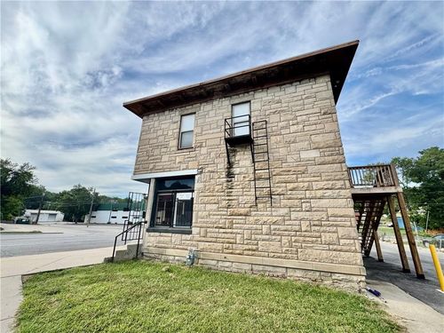 225 N 7th St, Kansas City, KS, 66101-3240 | Card Image