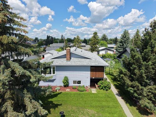 5020 61 Avenue Close, Ponoka, AB, T4J1E7 | Card Image