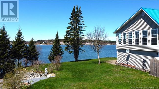 233 Mccarthy's Point Rd, House other with 3 bedrooms, 3 bathrooms and null parking in Pocologan NB | Image 9