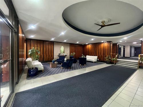 apt-3a-666 Pelham Rd, New Rochelle, NY, 10805-1044 | Card Image