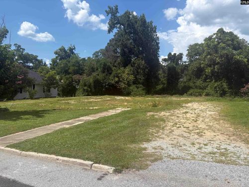 2802 Hunt Ave, Newberry, SC, 29108-1820 | Card Image