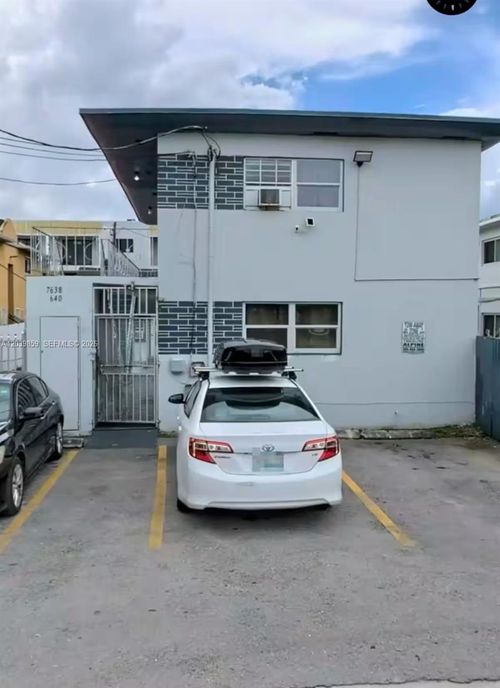 2-7638 N Miami Avenue, Miami, FL, 33150 | Card Image