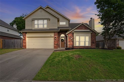 509 N Sweetgum Avenue, Broken Arrow, OK, 74012 | Card Image