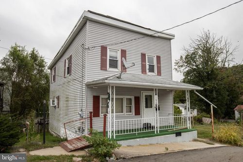 100 Harrison, TREMONT, PA, 17981 | Card Image