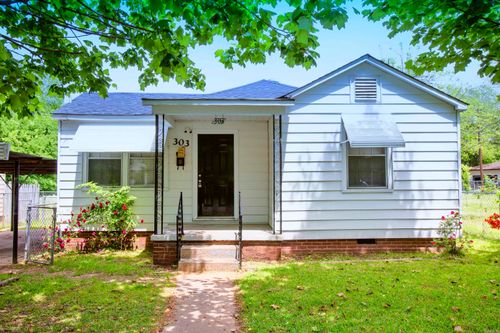 303 Boggs St, North Little Rock, AR, 72117-4707 | Card Image