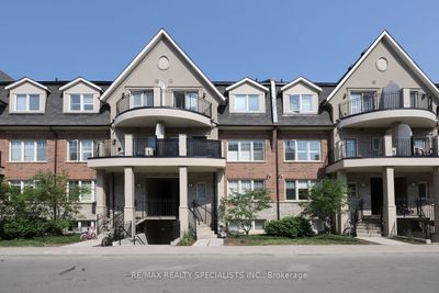 402 - 2420 Baronwood Dr, Condo with 2 bedrooms, 2 bathrooms and 1 parking in Oakville ON | Image 1