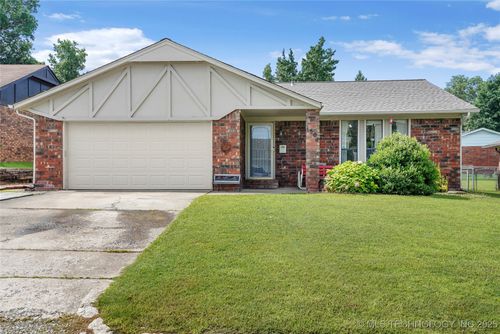 1508 Melissa Cir, Sapulpa, OK, 74066-2512 | Card Image