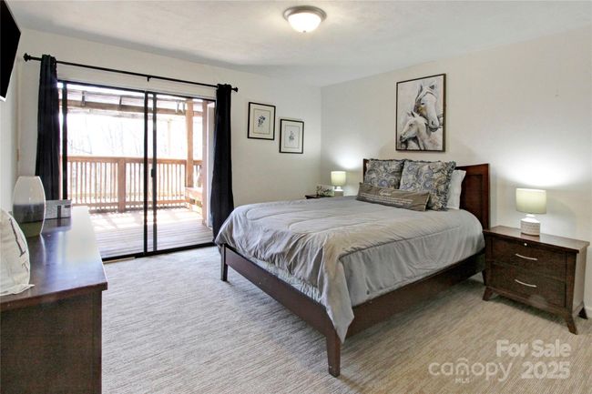 UNIT-802 - 157 Toxaway Views Dr, Condo with 2 bedrooms, 2 bathrooms and null parking in Lake Toxaway NC | Image 15