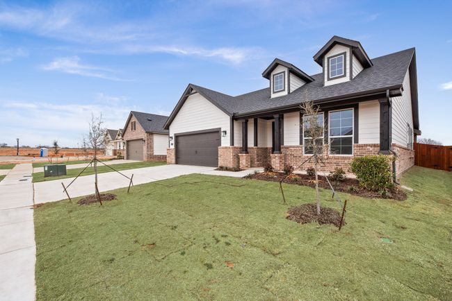 1241 Comal Ln, House other with 4 bedrooms, 2 bathrooms and null parking in Springtown TX | Image 5