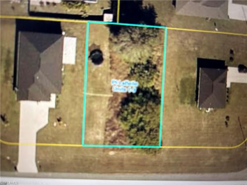 3068 E Briarwood Cir, Labelle, FL, 33935 | Card Image