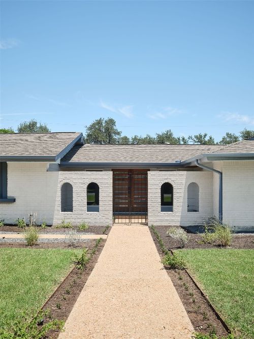 8704 Balcones Club Dr, Austin, TX, 78750-3004 | Card Image