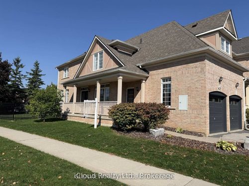 18-2295 Rochester Cir, Oakville, ON, L6M5C9 | Card Image