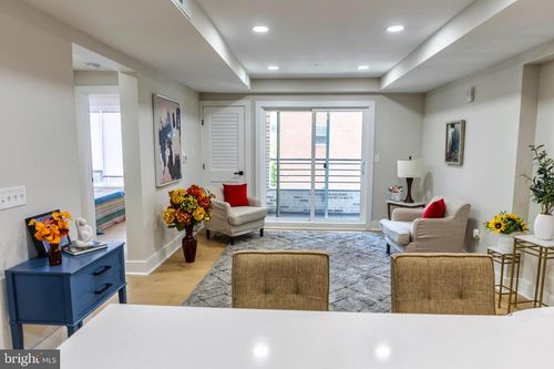 apt-202-919 12th St Ne, WASHINGTON, DC, 20002-8992 | Card Image