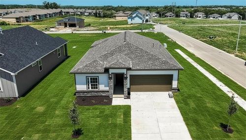 32727 W 176th Ter, Gardner, KS, 66030 | Card Image