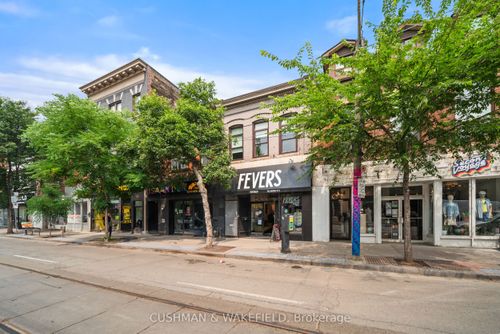 732 Queen St E, Toronto, ON, M4M1H2 | Card Image