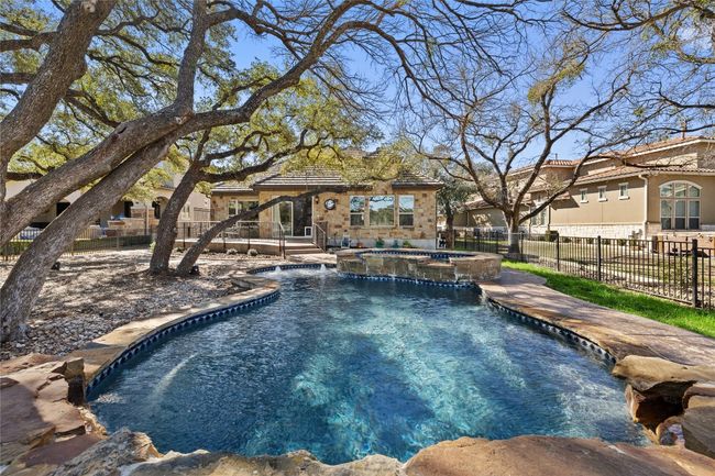 309 Grand Oaks Ln, House other with 4 bedrooms, 5 bathrooms and 4 parking in Georgetown TX | Image 32