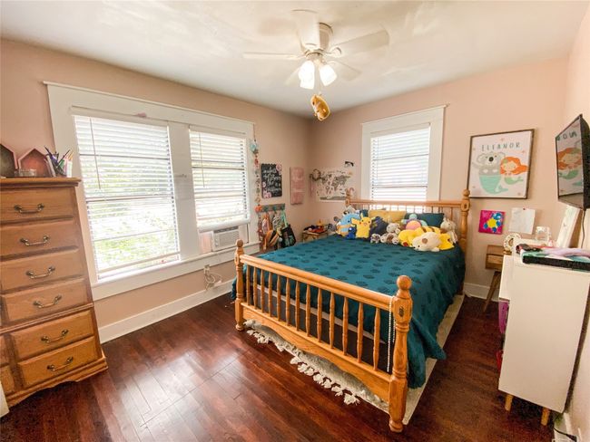 225 S Wilson St, Home with 0 bedrooms, 0 bathrooms and null parking in Burleson TX | Image 6