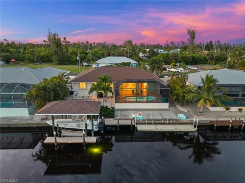 3527 Manatee Dr, ST. JAMES CITY, FL, 33956-2530 | Card Image