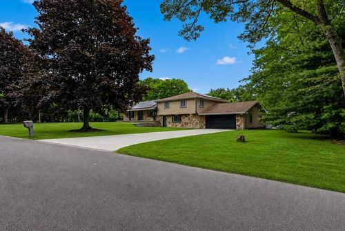41 Watuppa Rd, Westport, MA, 02790-4619 | Card Image