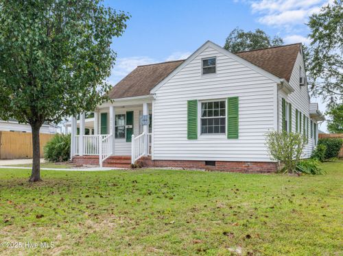 313 Brentwood Ave, Jacksonville, NC, 28540-5405 | Card Image