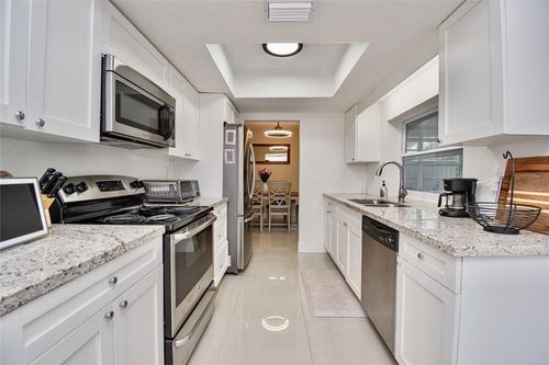 4944 Nw 55th St, Tamarac, FL, 33319-3256 | Card Image