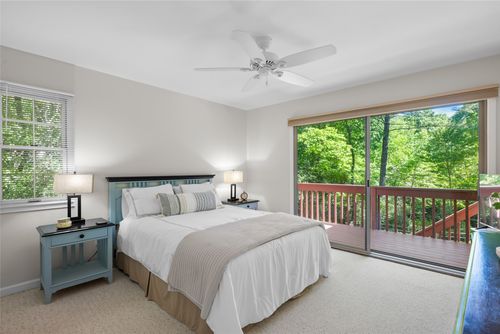 522 Toxaway Court, Lake Toxaway, NC, 28747 | Card Image