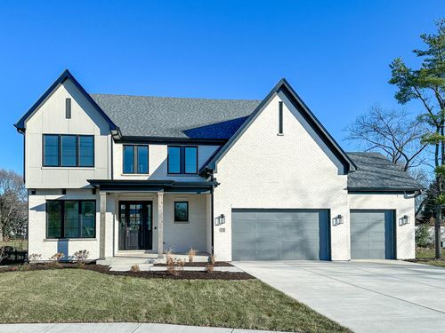 3910 Sterling Rd, Downers Grove, IL, 60515-2221 | Card Image