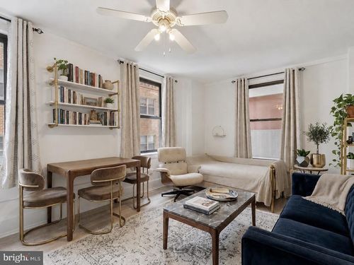 426-1324 Locust St, PHILADELPHIA, PA, 19107-7001 | Card Image