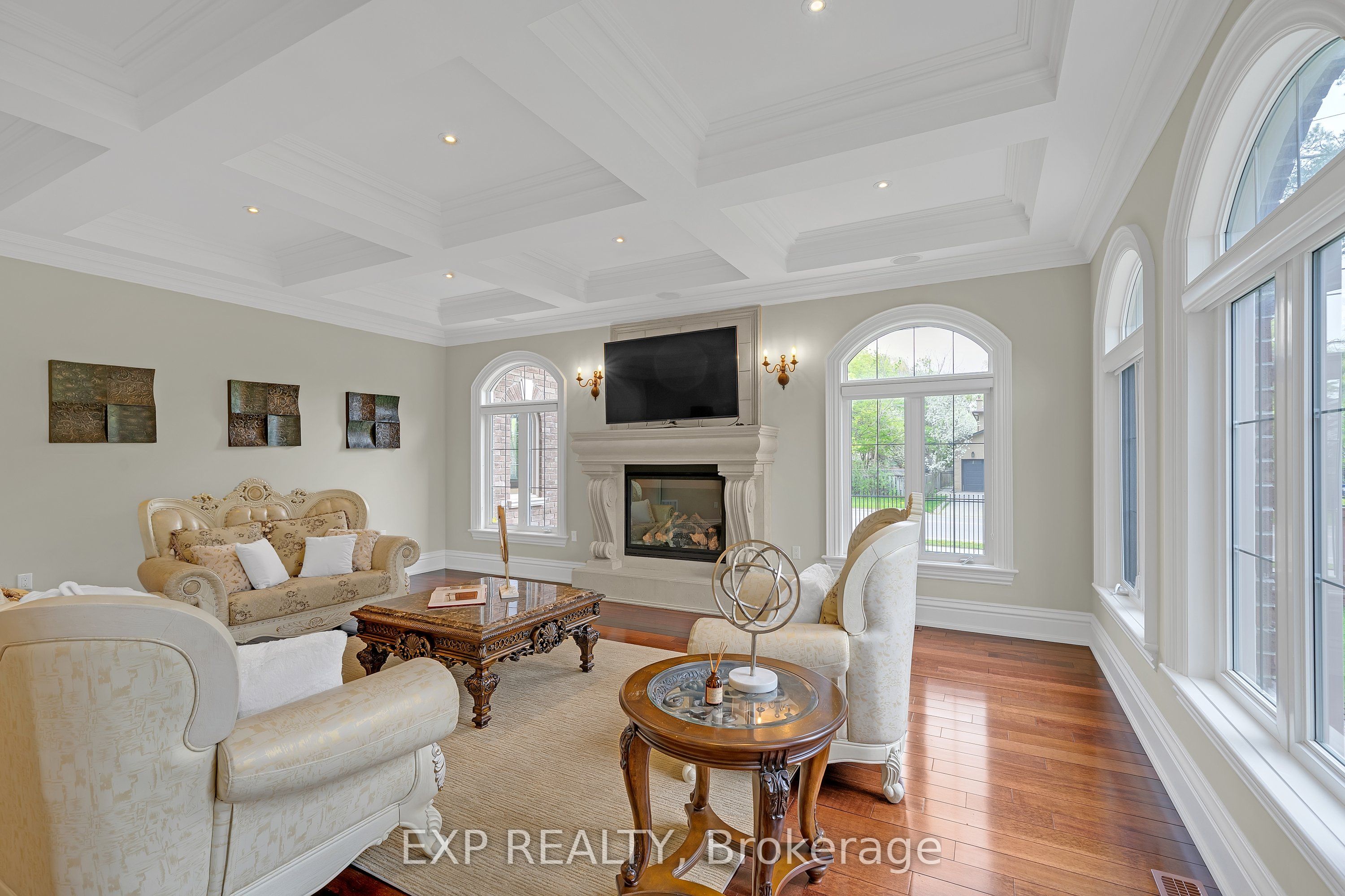 Residential in Richmond Hill 3