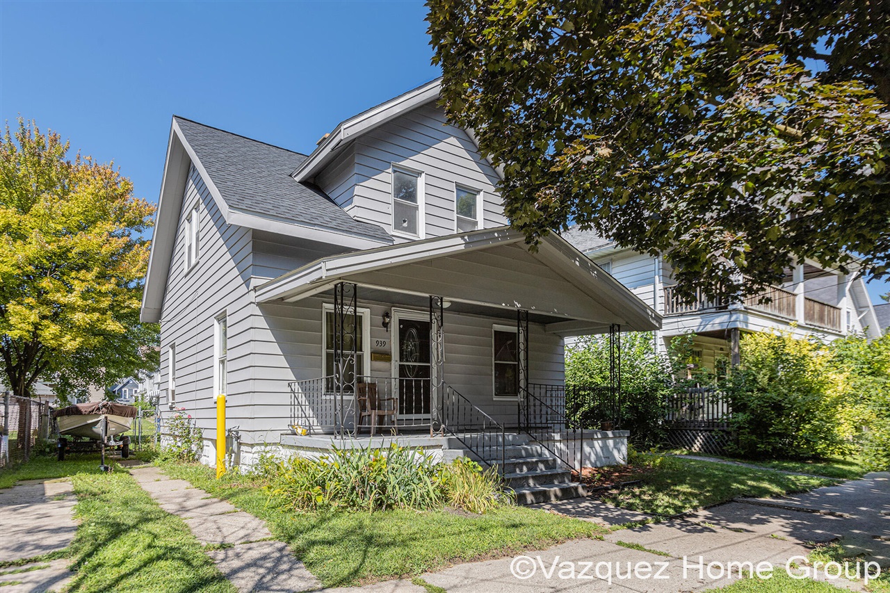 Mcreynolds Ave, Grand Rapids, MI 49504