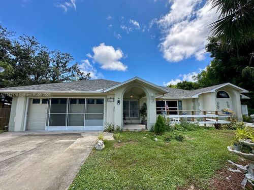 201 Poinciana St, SEBASTIAN, FL, 32958-4055 | Card Image