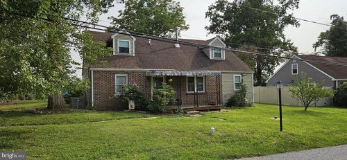 42 Langoma Rd, ELVERSON, PA, 19520-9448 | Card Image