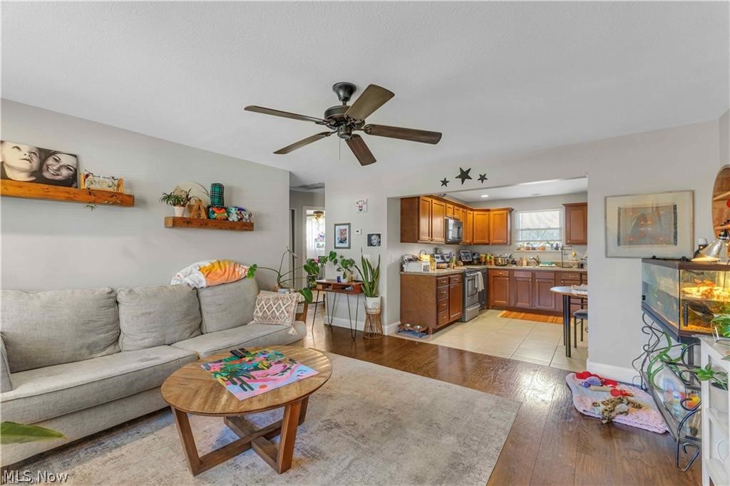 Residential Lease in Avon 3