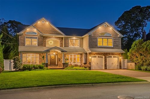 1397 Gaston St, Wantagh, NY, 11793-3026 | Card Image