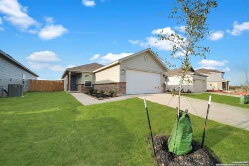 3333 Muenster Ave, New Braunfels, TX, 78130-0661 | Card Image