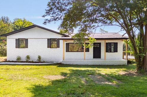 8354 Wild Fig Ln, Ooltewah, TN, 37363-7279 | Card Image