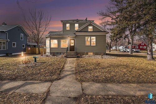 219 N Donaldson St, Luverne, MN, 56156-1419 | Card Image