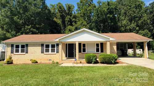 4841 Greenwood Dr, Gastonia, NC, 28052-9433 | Card Image