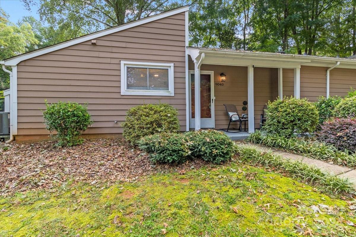 Covedale Dr, Charlotte, NC 28270