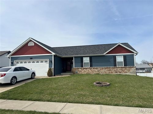 81 Brookshire Creek Dr, Wentzville, MO, 63385-5574 | Card Image