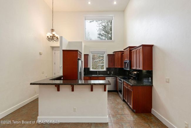 109 Trail Creek Dr, Townhouse with 4 bedrooms, 4 bathrooms and null parking in Victor ID | Image 11