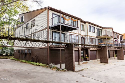 730 Elm St N, Fargo, ND, 58102-3856 | Card Image