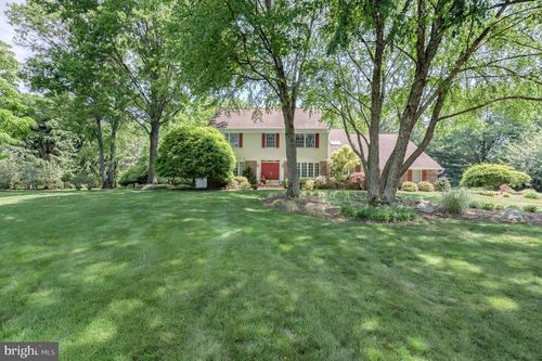 4 Guilford Ct, PRINCETON JUNCTION, NJ, 08550-2133 | Card Image