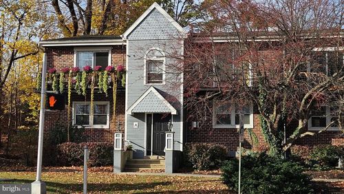 9-200 N Wayne Ave, WAYNE, PA, 19087-3237 | Card Image